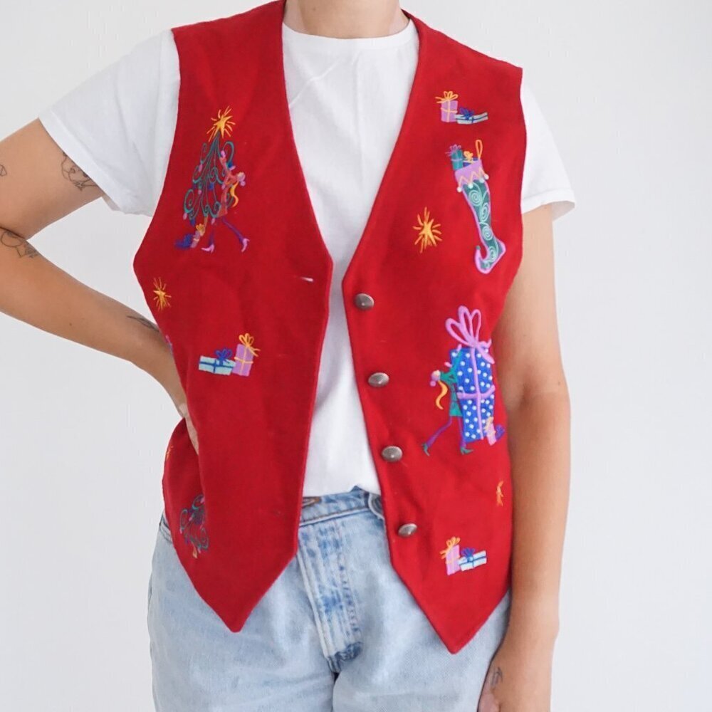 Vintage Karen Scott Red Christmas Gifts Embroidery Vest Festive Holiday M